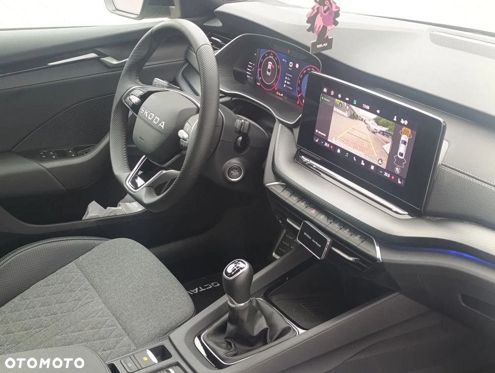 Skoda Octavia 1.5 TSI ACT Sportline - 24