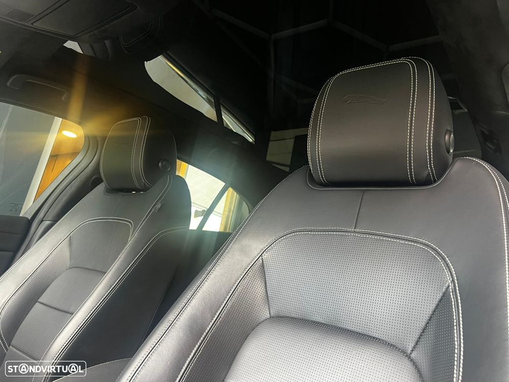 Jaguar I-Pace EV400 R-Dynamic HSE AWD - 9