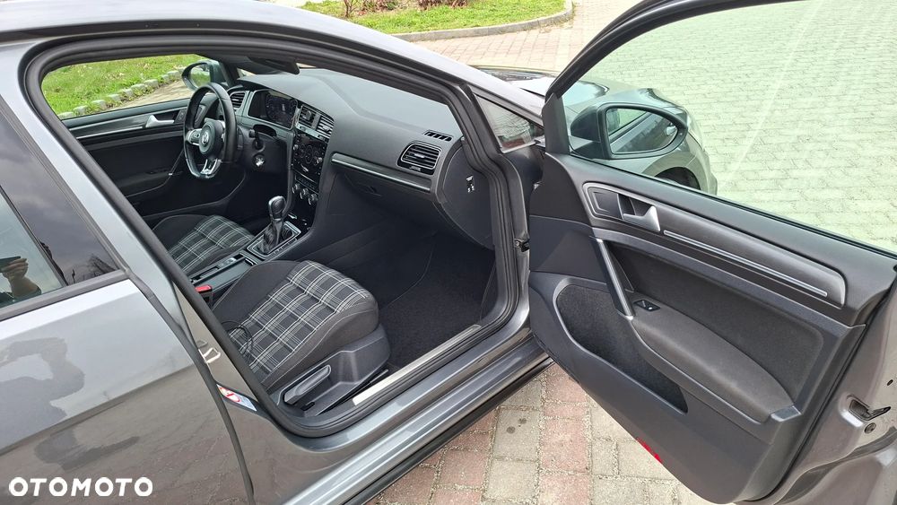 Volkswagen Golf GTD 2.0 TDI SCR DSG - 16