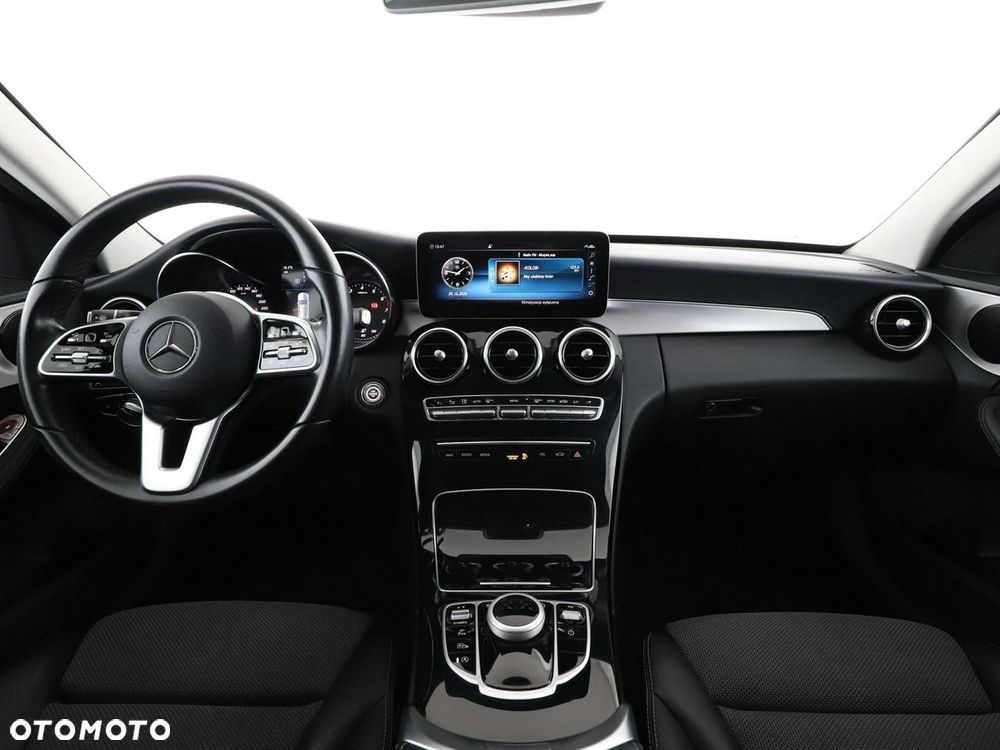 Mercedes-Benz Klasa C 300 4Matic 9G-TRONIC Avantgarde - 16
