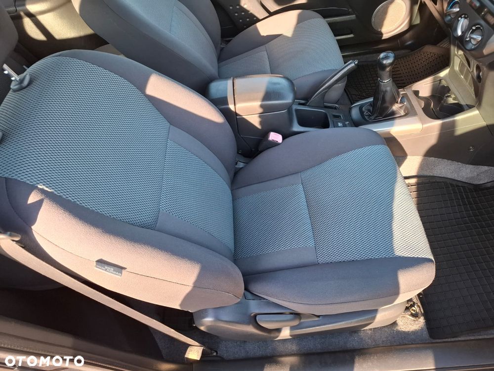 Toyota RAV4 4x2 - 13