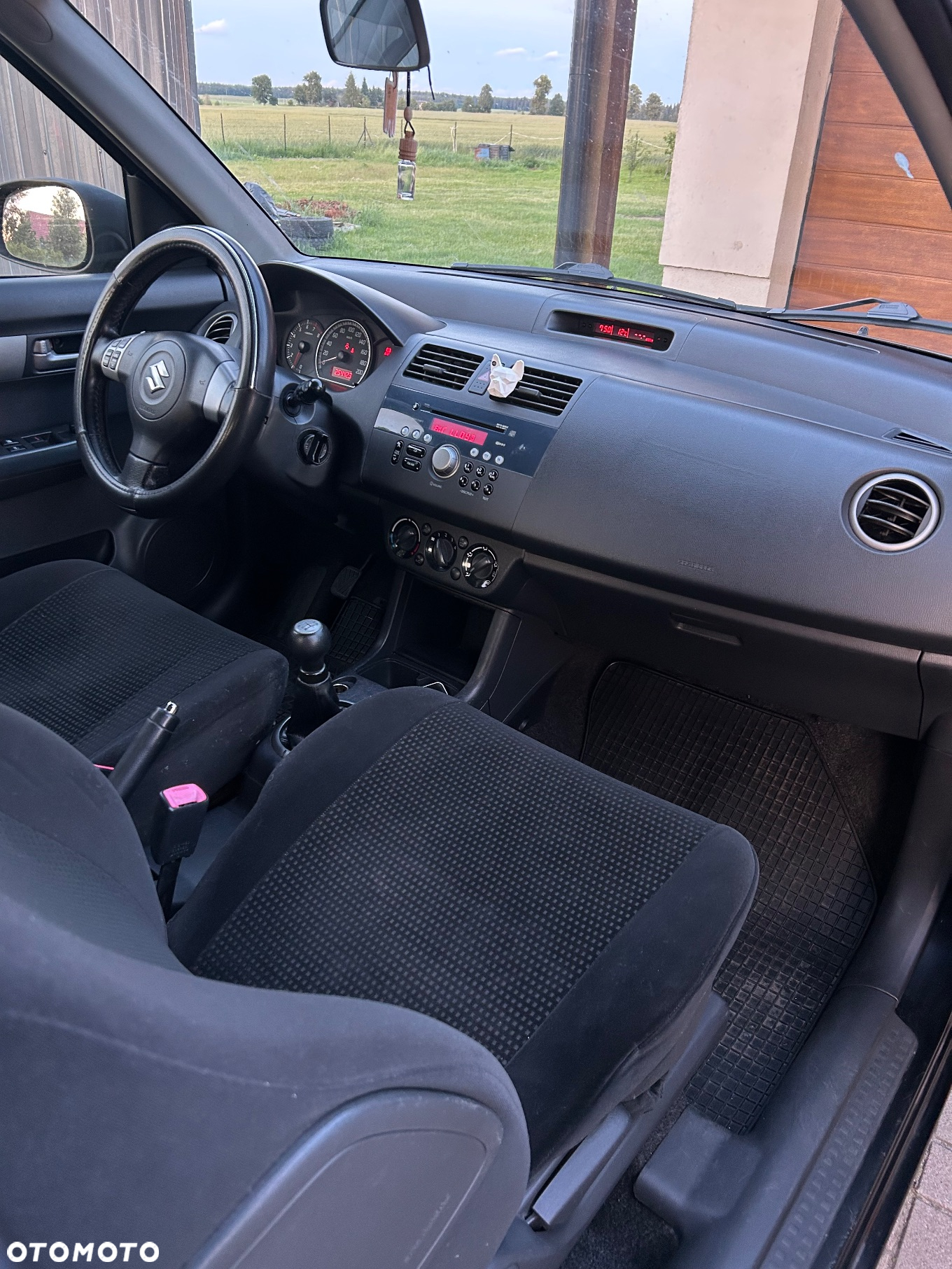 Suzuki Swift - 8