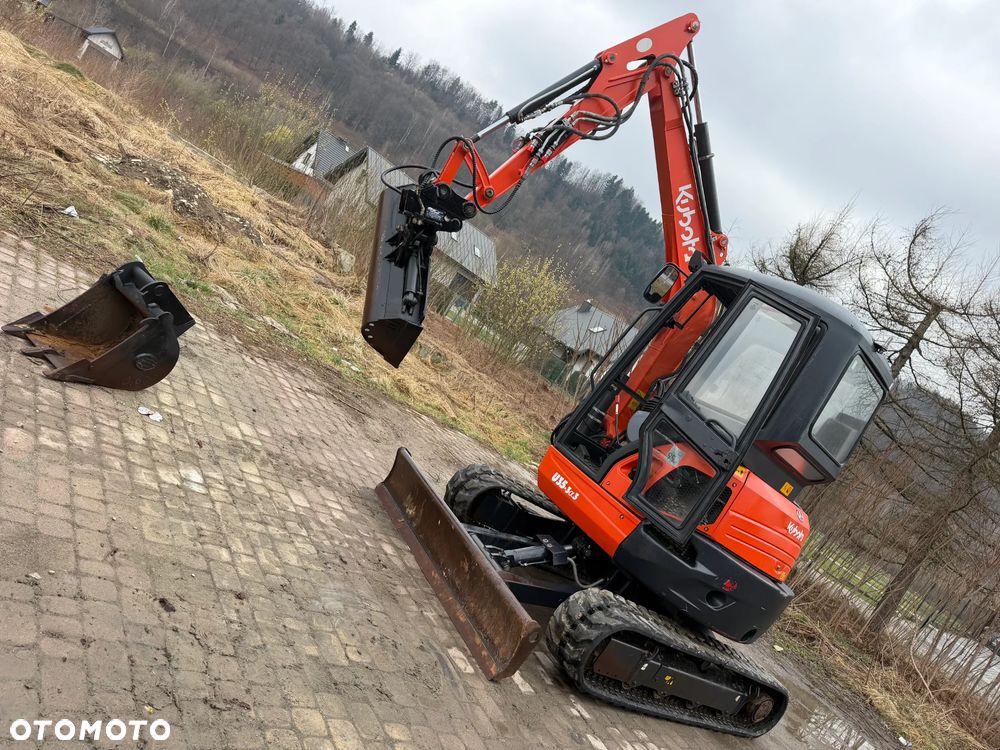 Kubota U35. koparka 3,7 tony. 2016 rok. 2000 mtg! Łyżka skarpowa Hydraulicznie uchylna. 3sekcje Hydrauliczne. zamki na tłokach. Jak nówka sztuka. Zadbana zero zużycia. Z gospodarstwa Norweskiego. Zmiana łyżek Hydrauliczna. LENHOFF. Zero luzów wycieków. Szybka wolna jazda. Gąski perfekt stan. OKAZJA TANIO - 32