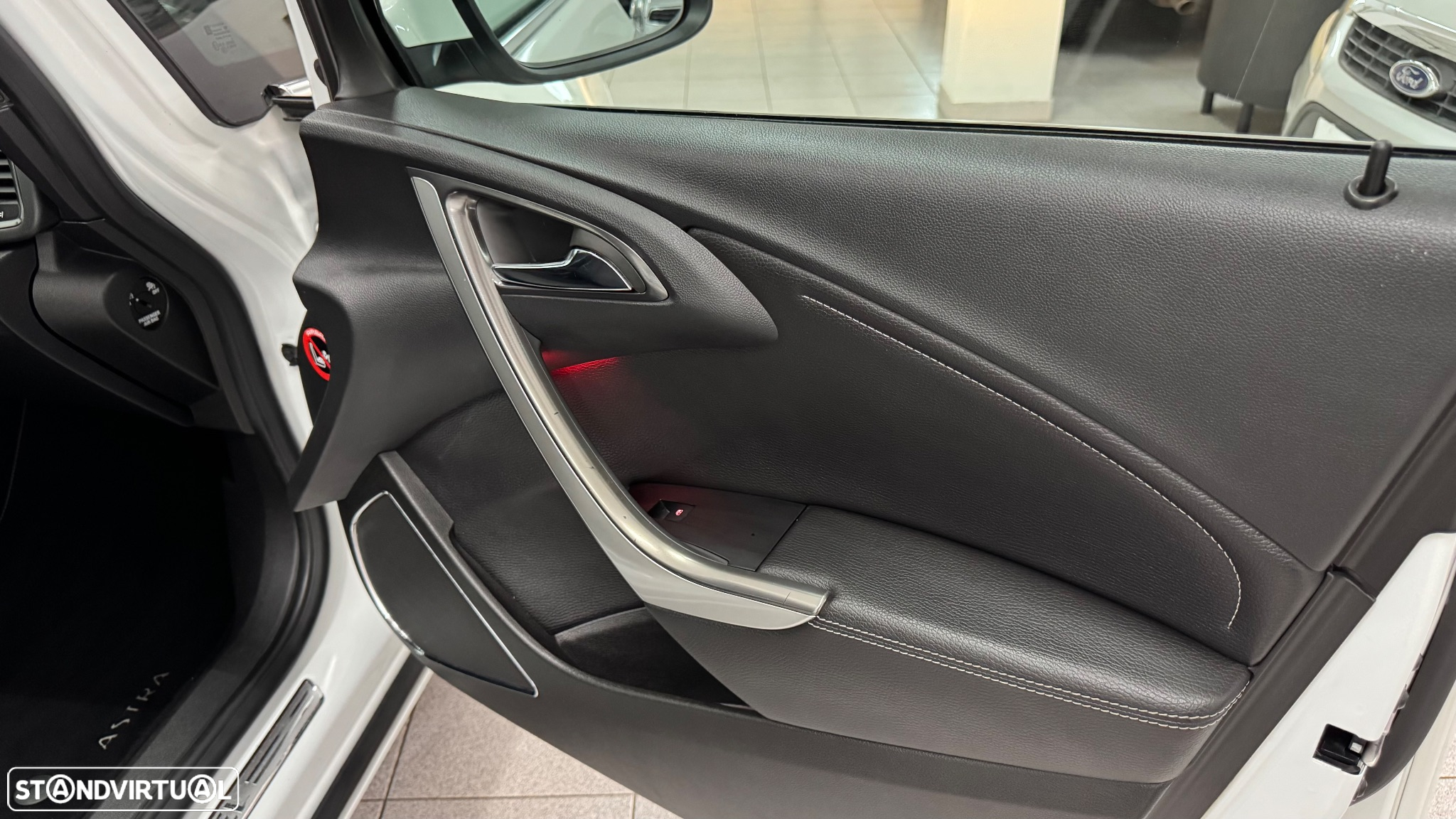 Opel Astra 2.0 CDTi Cosmo Active-Select - 25
