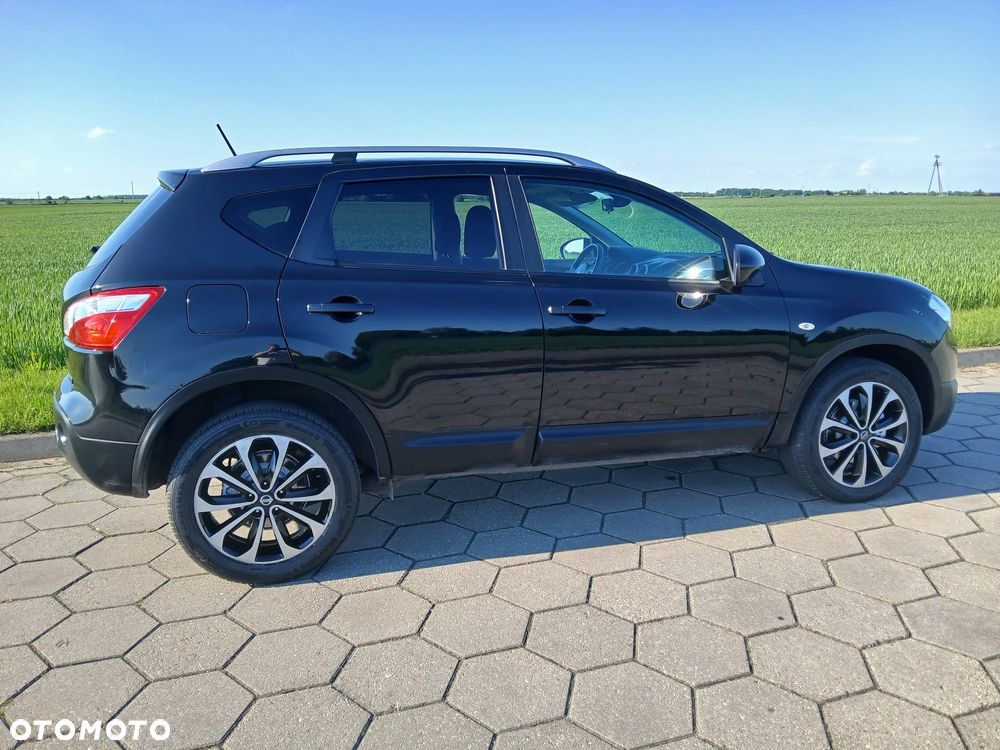 Nissan Qashqai 1.6 dCi N-Connecta - 24