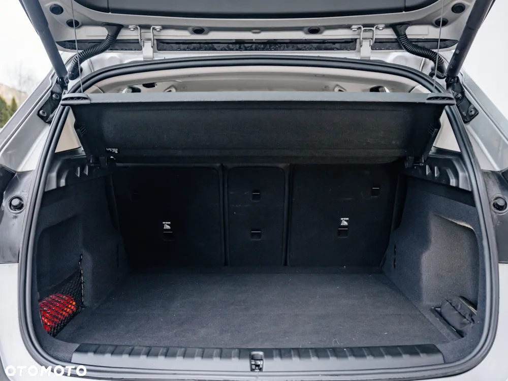 BMW X1 sDrive18i xLine - 13