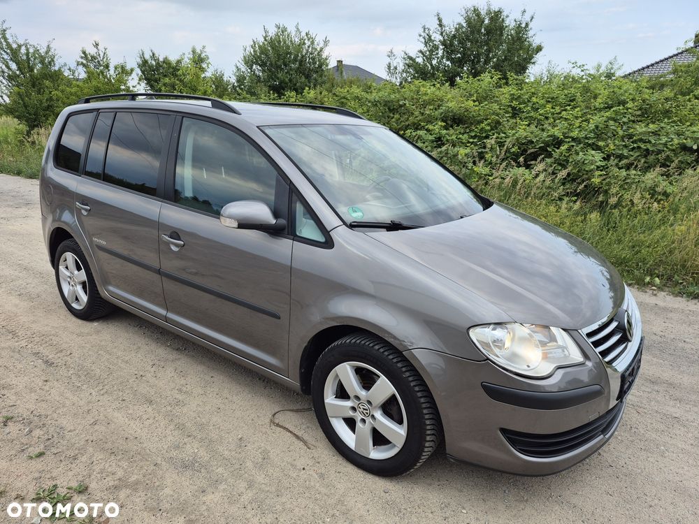 Volkswagen Touran - 5