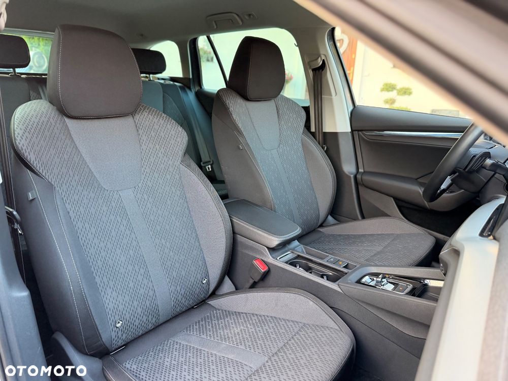 Skoda Octavia 2.0 TDI DSG Edition - 26