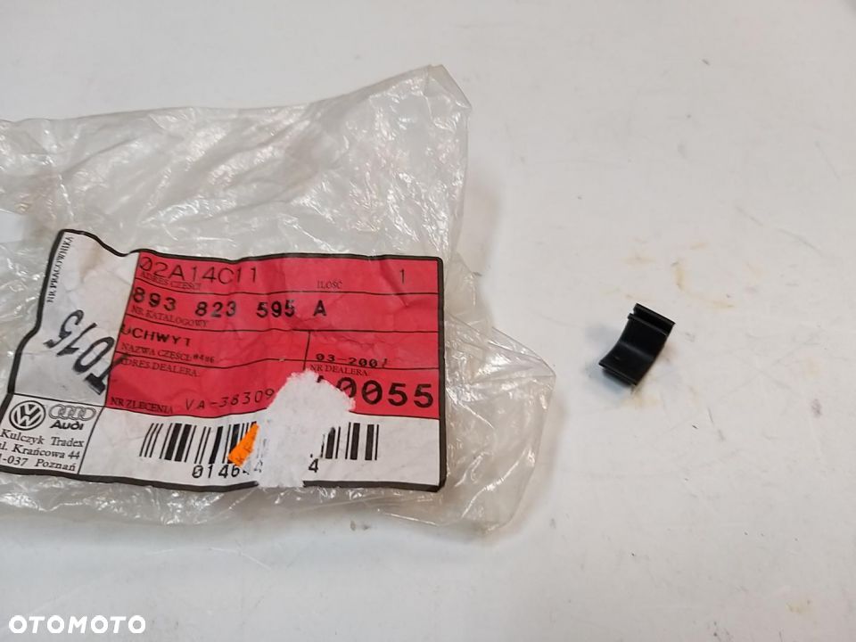 UCHWYT wspornik kabla Audi 8090 88-98 893823595A