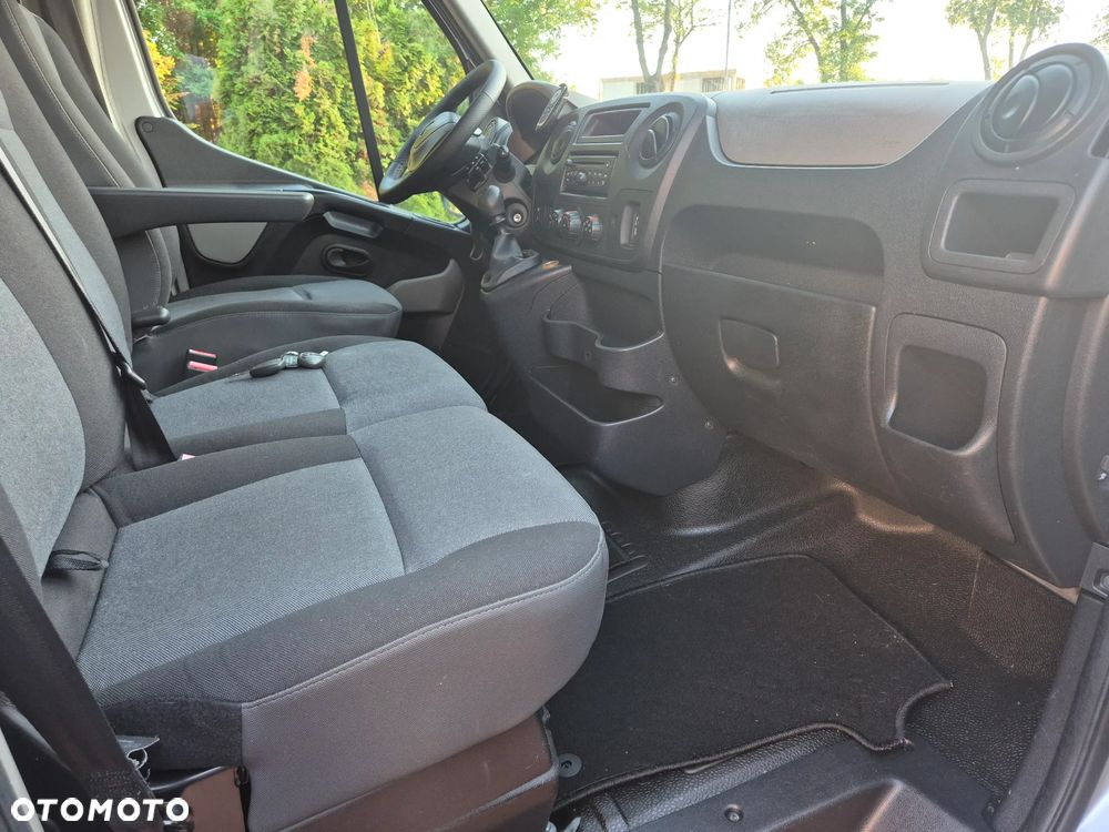 Renault Master - 24