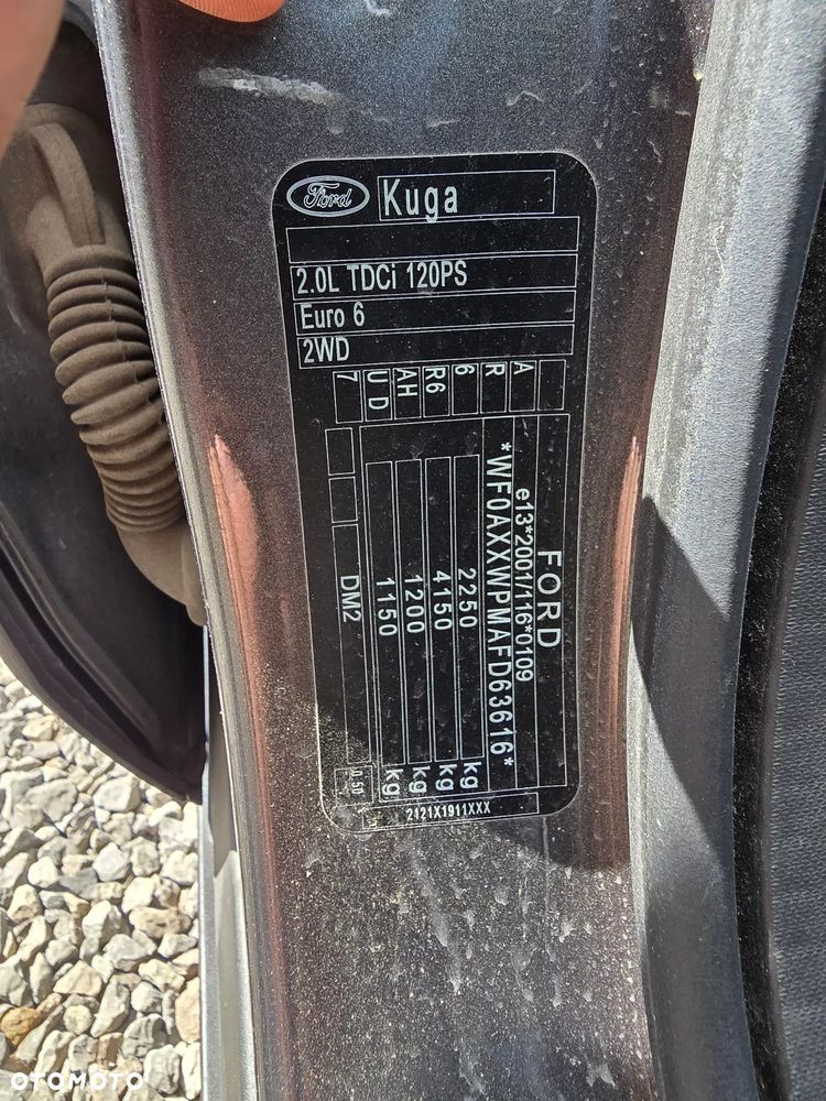 Ford Kuga 2.0 TDCi 2x4 Titanium - 22