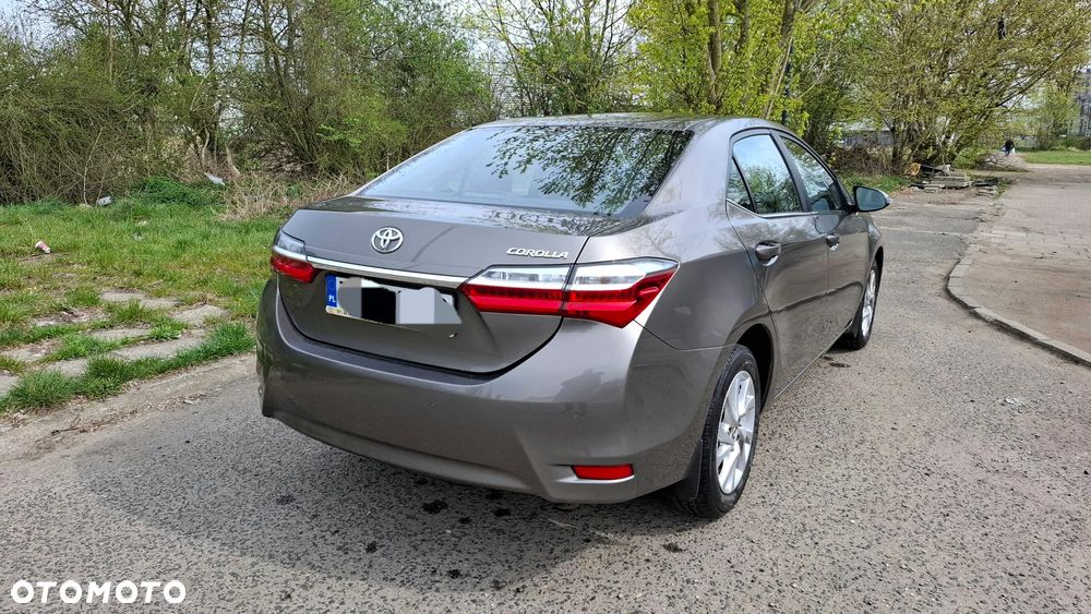 Toyota Corolla 1.6 Comfort - 10