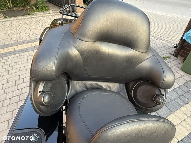 Harley-Davidson Touring Road Glide - 36