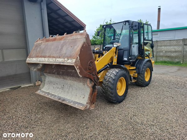 Caterpillar CAT 908 M