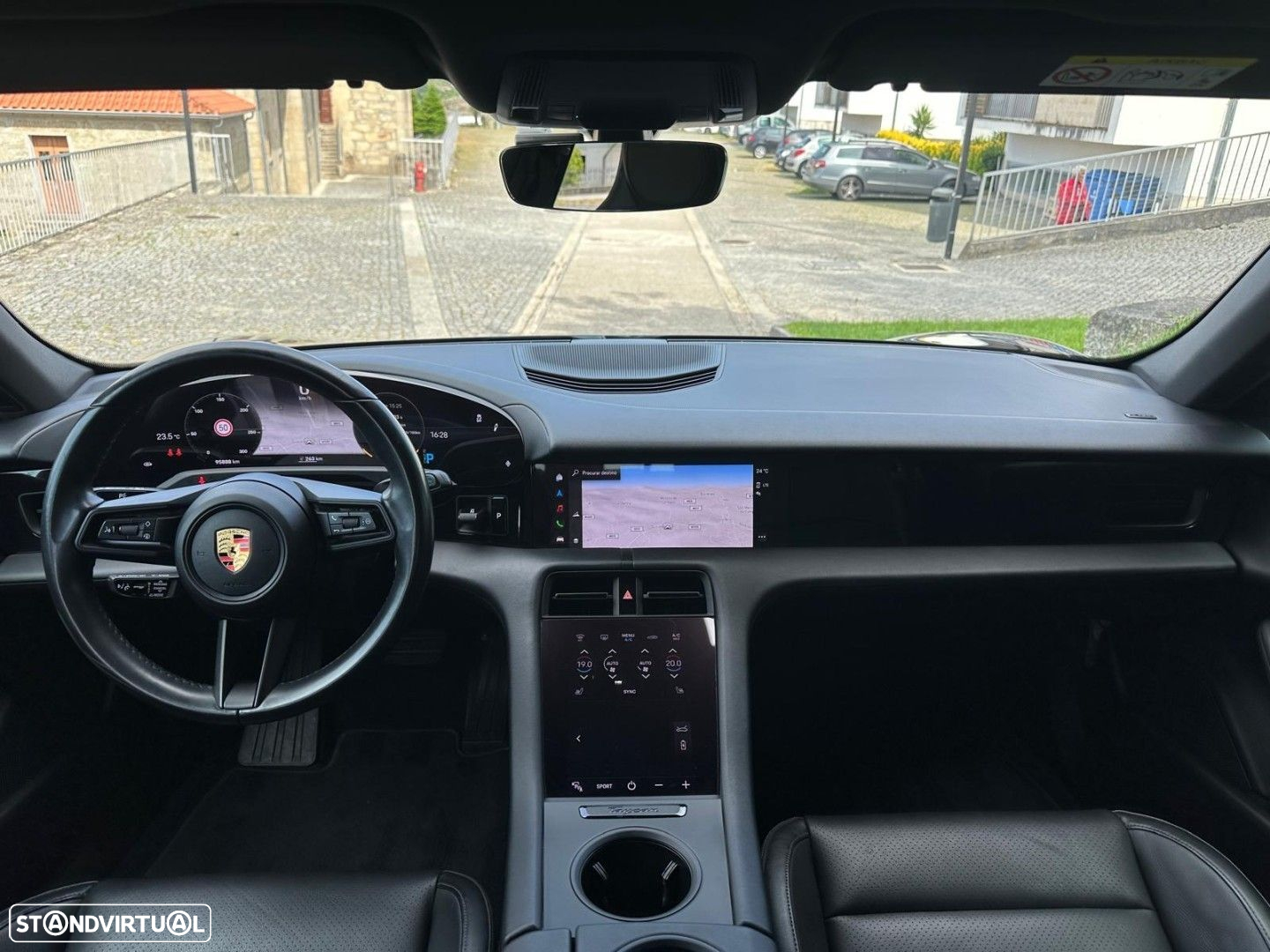 Porsche Taycan bateria Performance Plus - 14