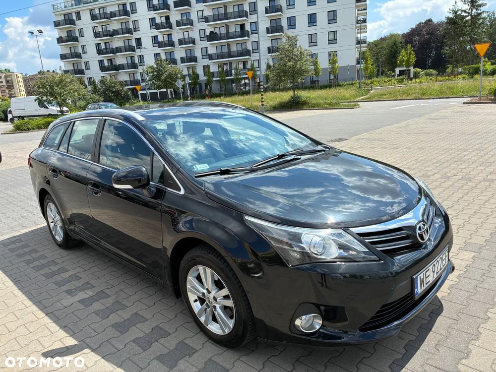 Toyota Avensis 1.8 Luna - 14