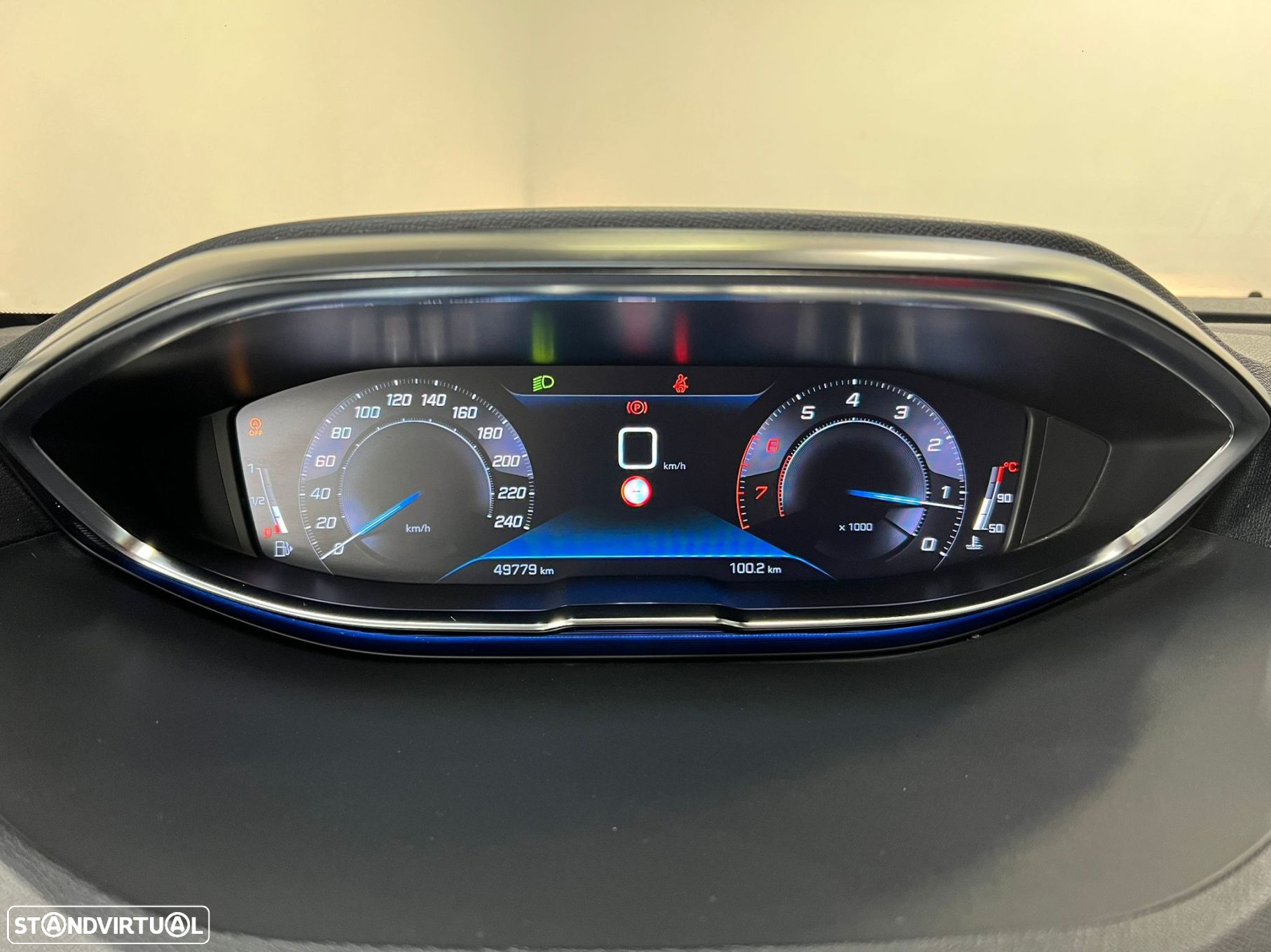 Peugeot 3008 1.2 PureTech Allure - 10