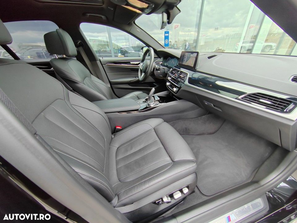 BMW Seria 5 530d xDrive AT - 18