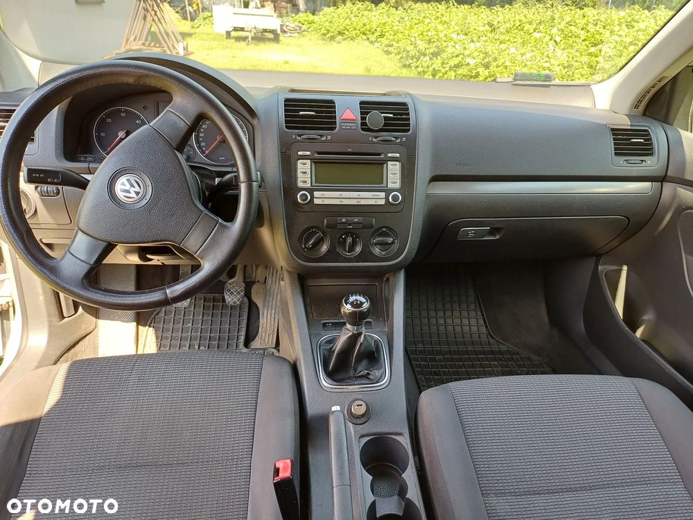 Volkswagen Jetta 1.9 TDI Comfortline - 7
