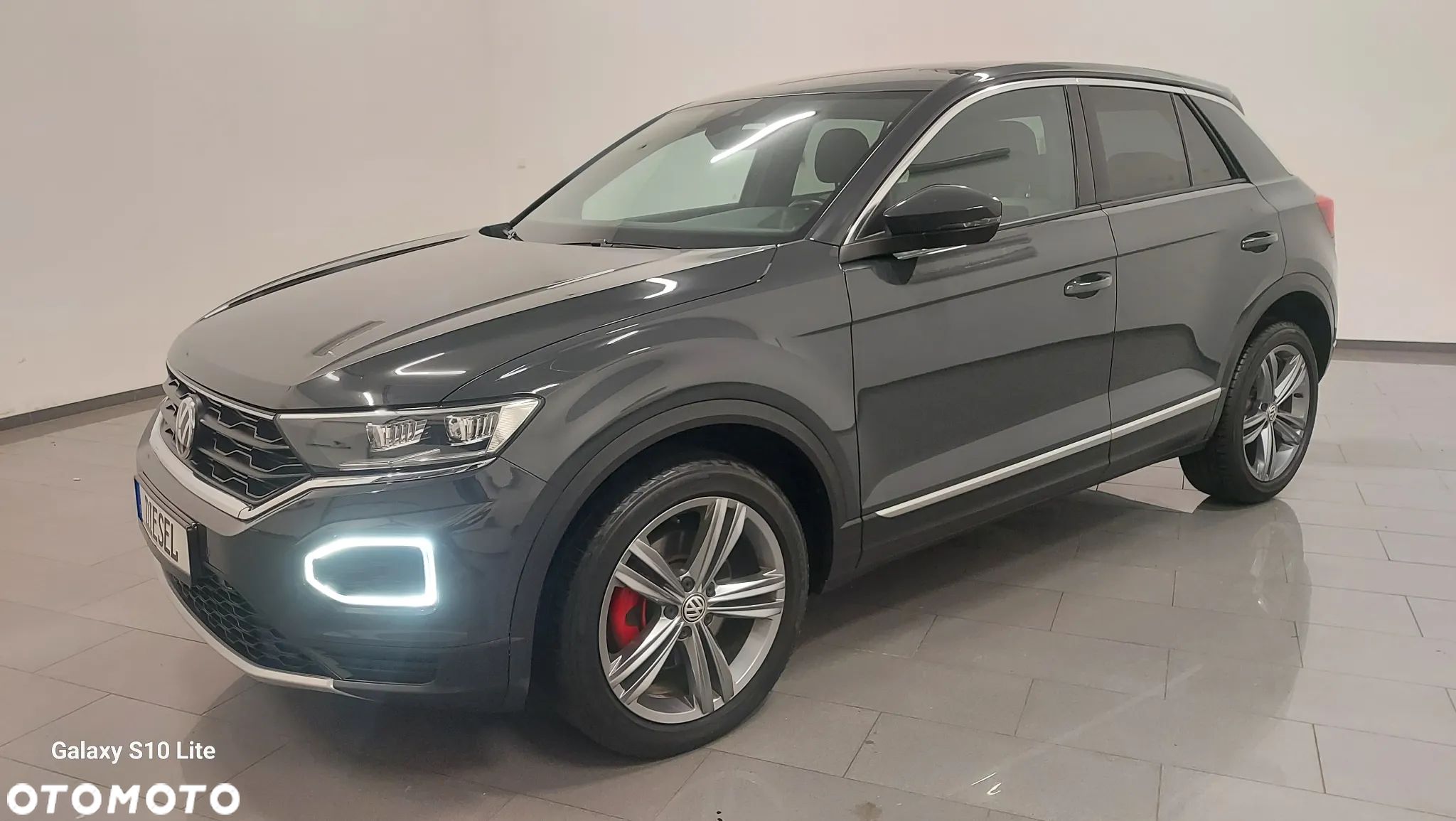 Volkswagen T-Roc 2.0 TDI SCR DSG R-Line - 1