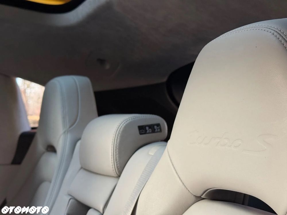 Porsche Panamera Turbo S E-Hybrid GPF - 24