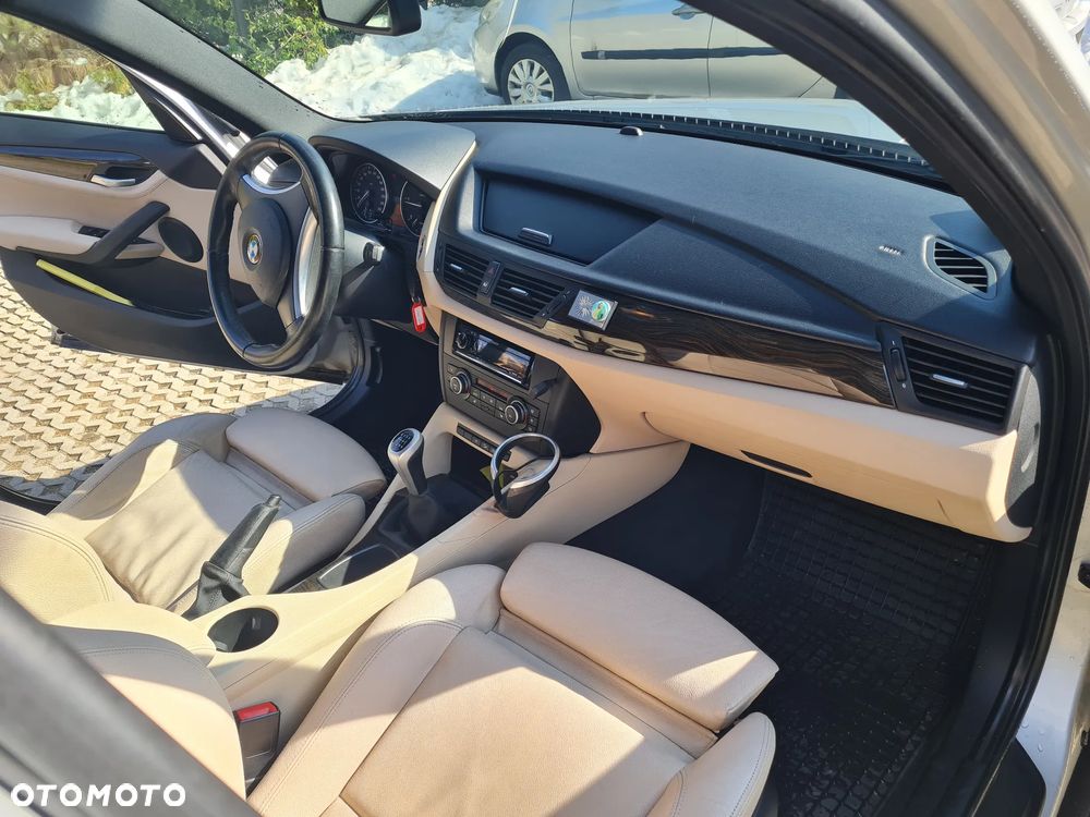 BMW X1 xDrive20d - 9