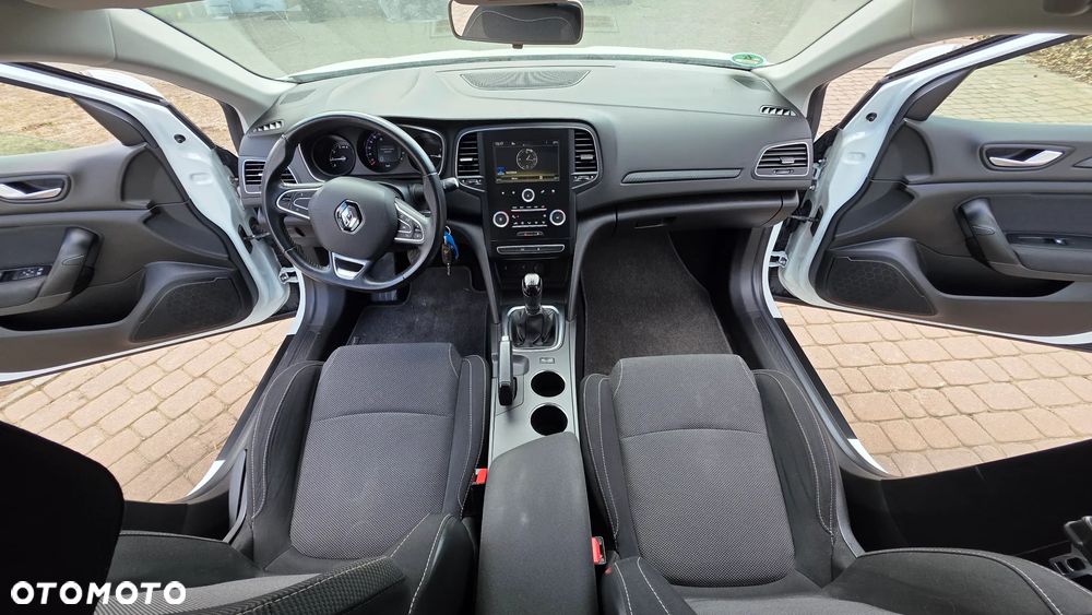 Renault Megane ENERGY TCe 100 INTENS - 29
