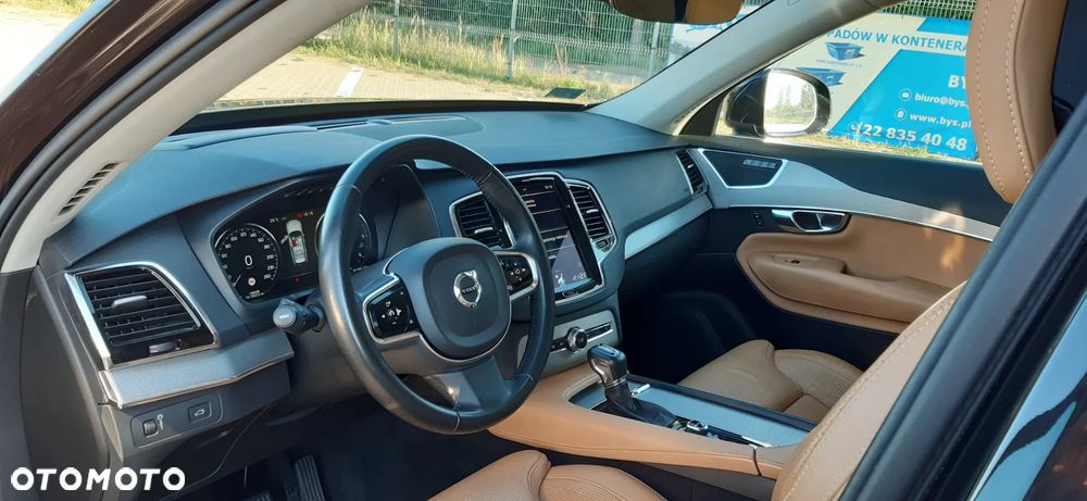 Volvo XC 90 - 30