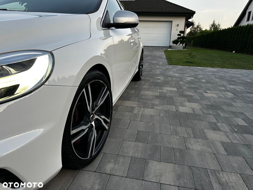 Volvo V40 D3 Geartronic RDesign - 5