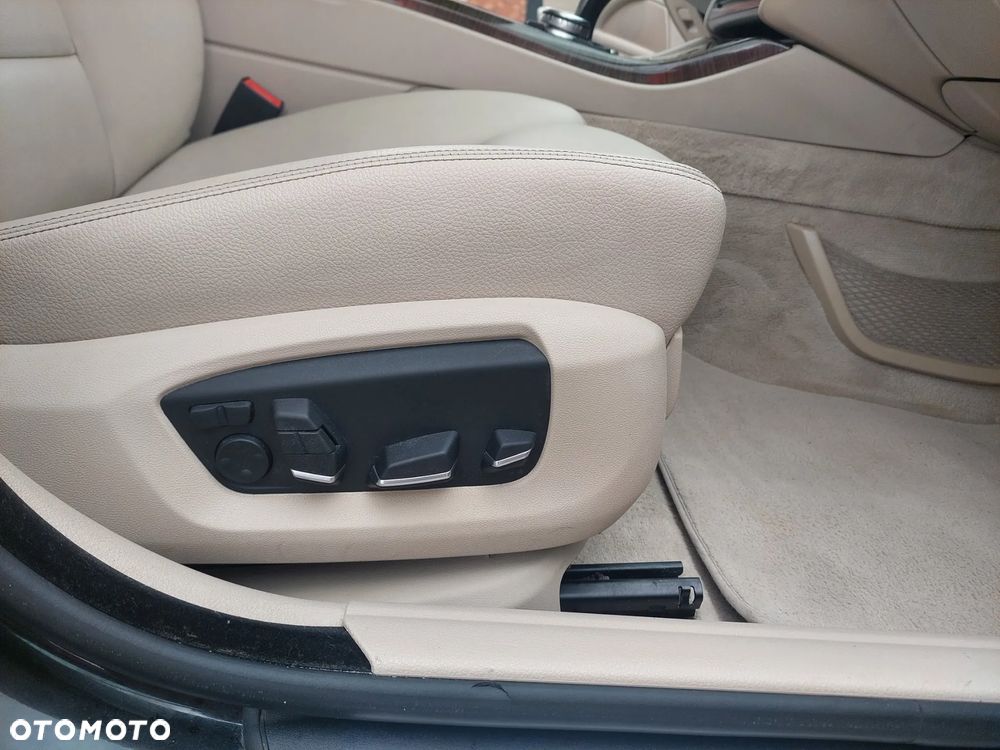 BMW Seria 5 525d xDrive Modern Line - 22