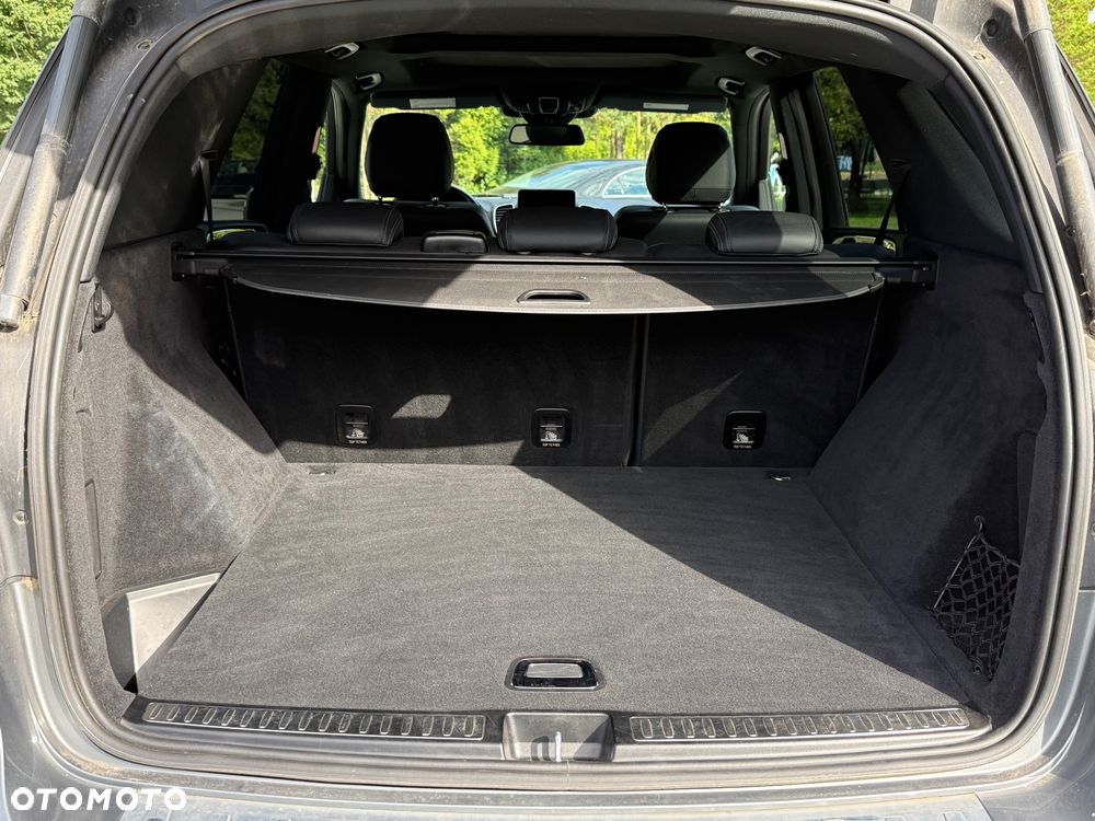 Mercedes-Benz GLE - 40