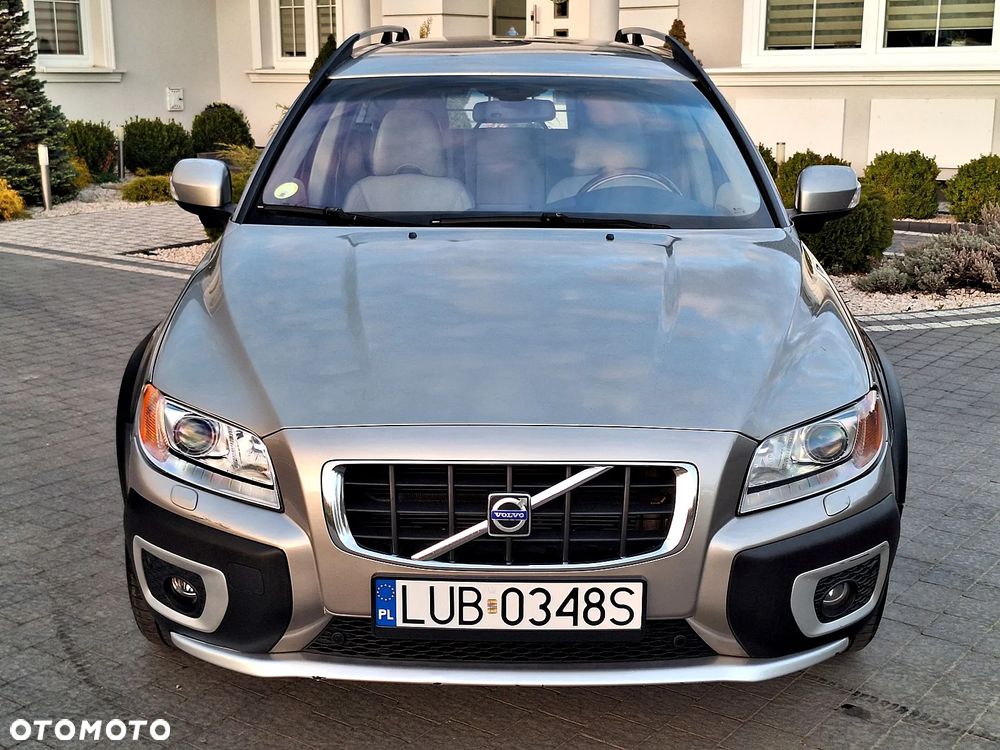 Volvo XC 70 3.2 AWD Summum - 1
