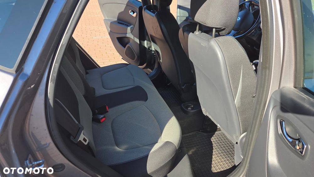 Renault Captur - 12