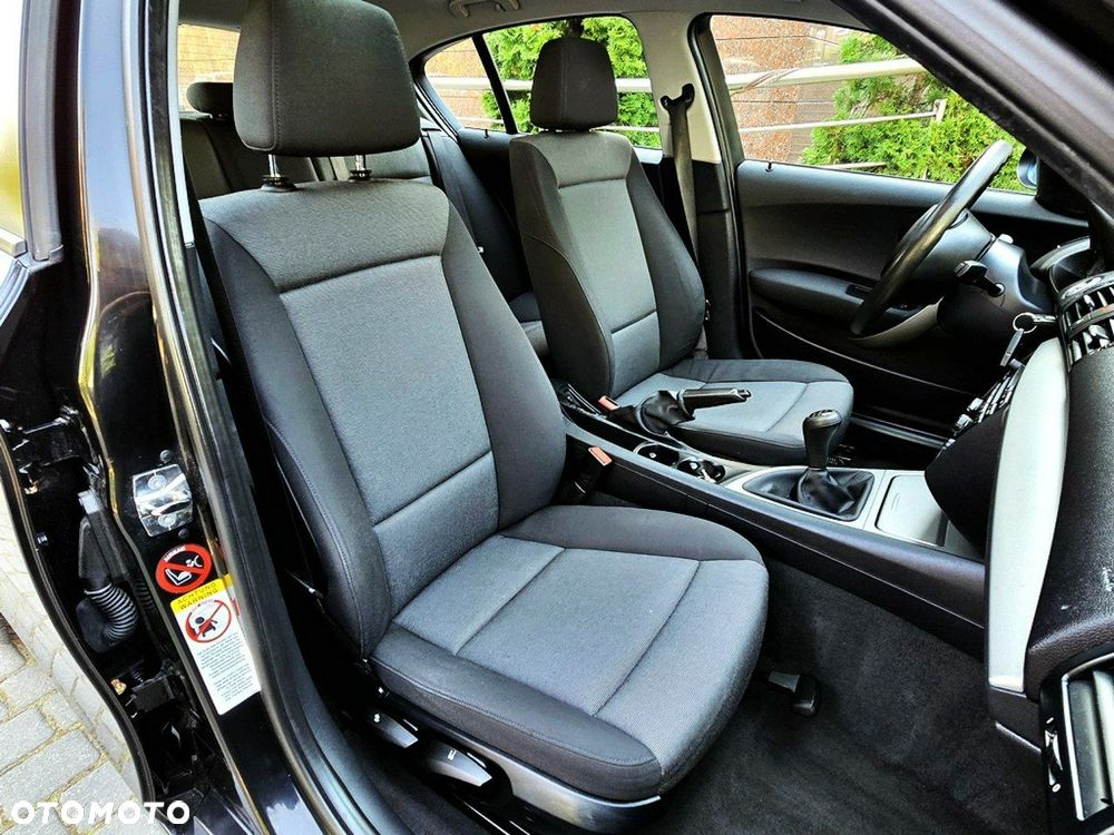 BMW Seria 1 - 19
