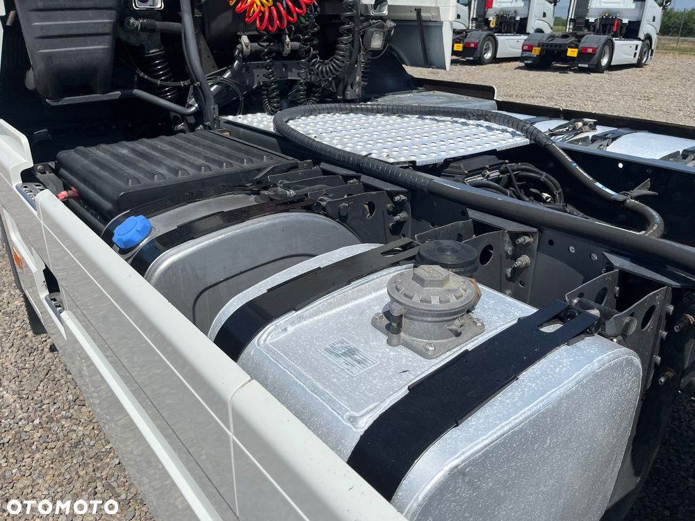 Volvo FH520 /Euro5 / Niski przebieg / Import Francja - 7