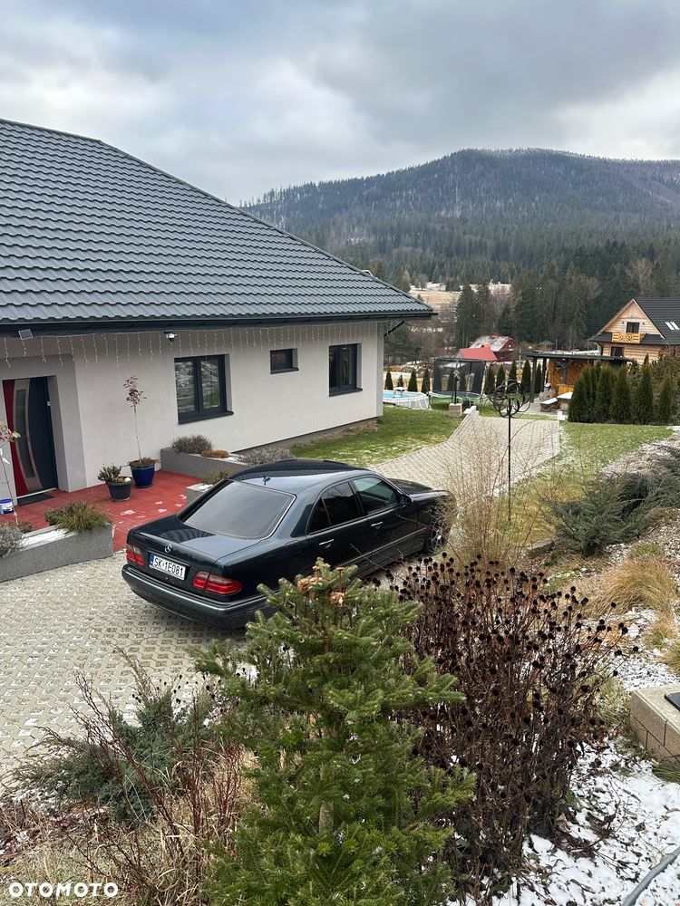 Mercedes-Benz Klasa E 220 CDI Elegance - 24