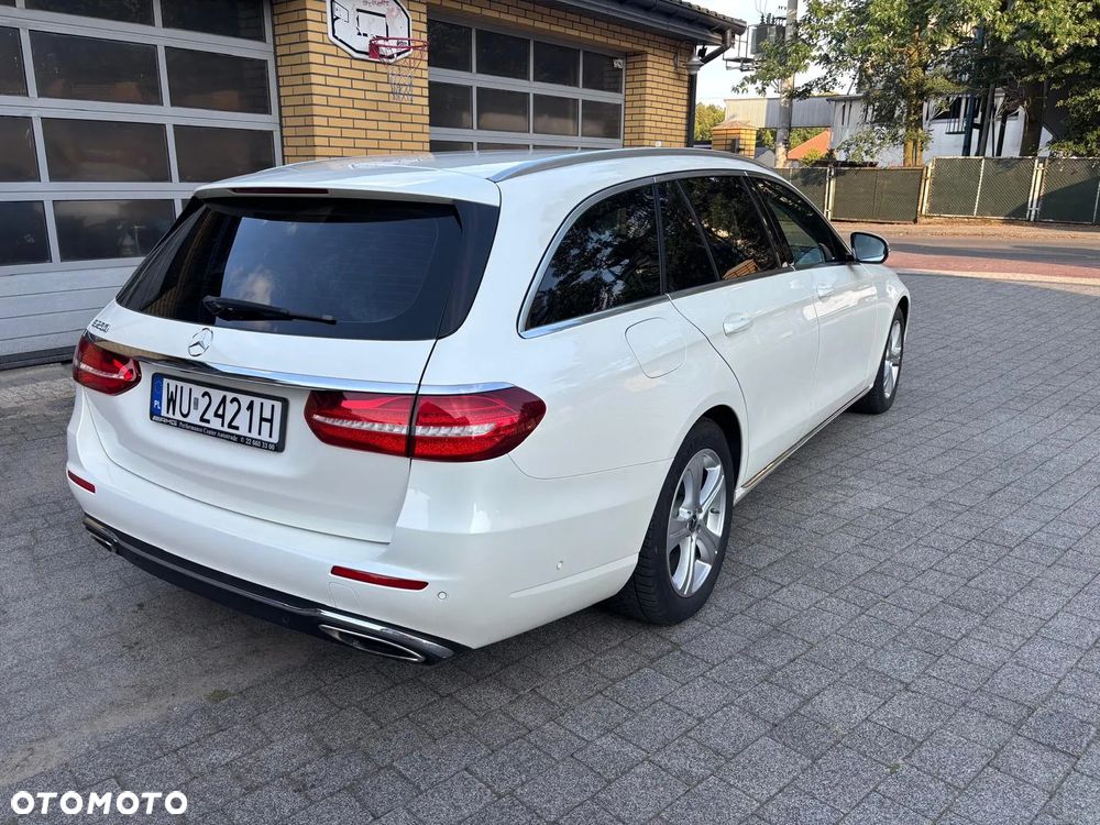 Mercedes-Benz Klasa E 250 9G-TRONIC - 5
