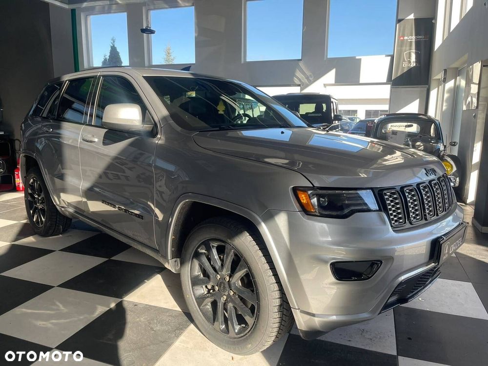Jeep Grand Cherokee - 3