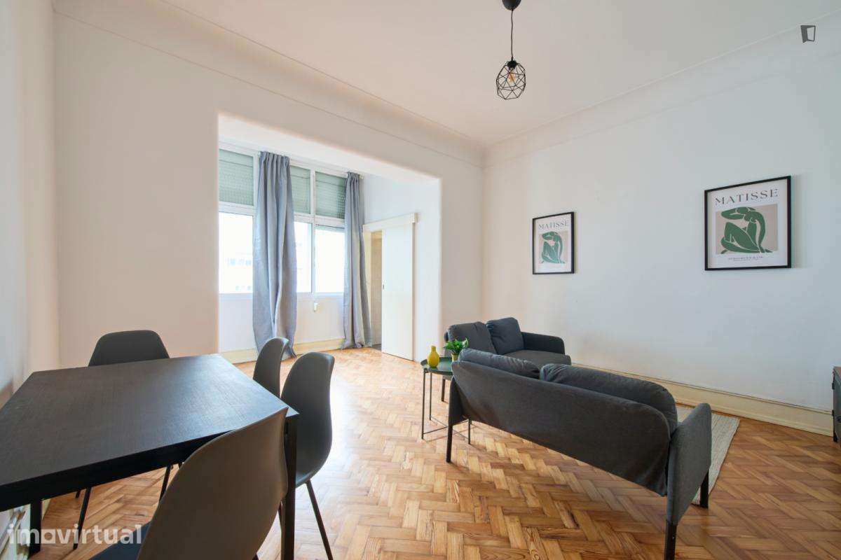Quarto - localizado em Entrecampos Lisbon - Grande imagem: 5/51