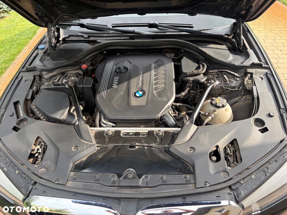 BMW Seria 5 530d xDrive Sport Line sport - 27