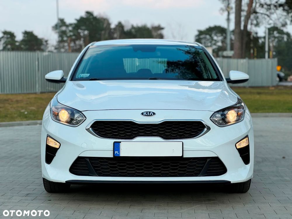 Kia Ceed - 12
