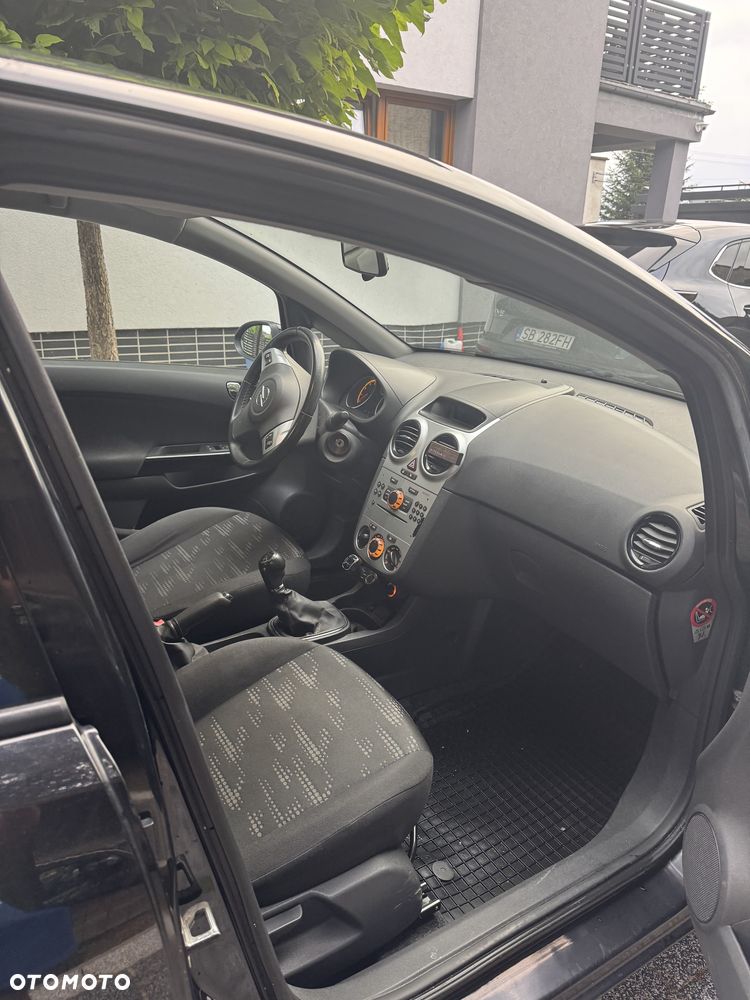 Opel Corsa - 13