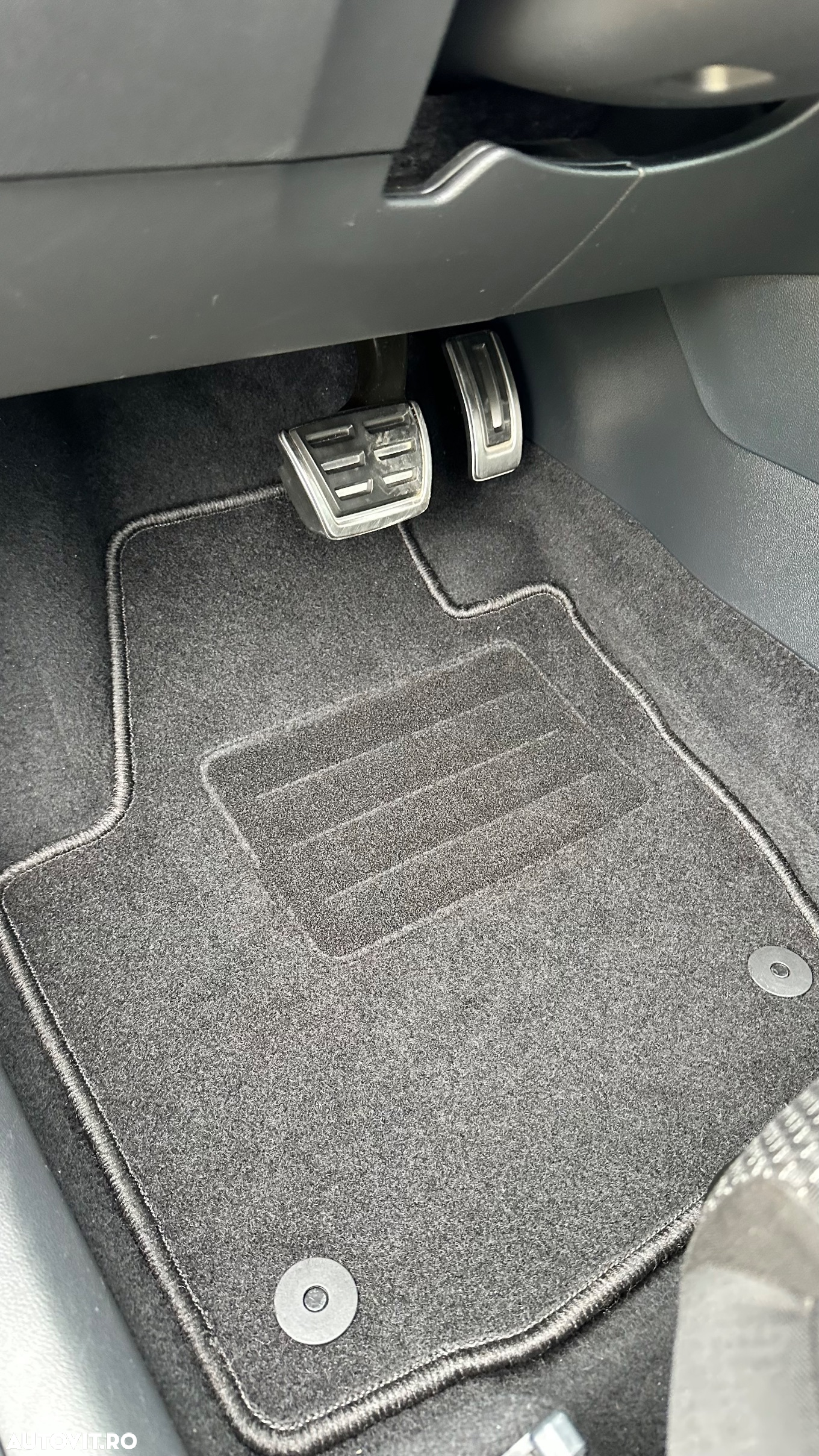 Skoda RAPID Spaceback 1.6 TDI DSG Elegance - 11