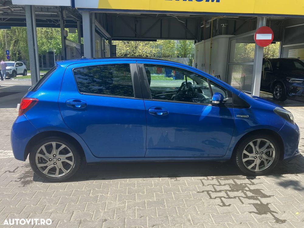 Toyota Yaris - 8