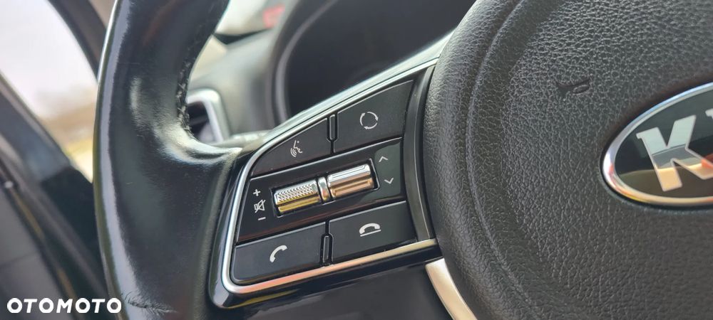 Kia Sportage 2.0 CRDI AWD Eco-Dynamics+ (48V M-H) PLATINUM - 32