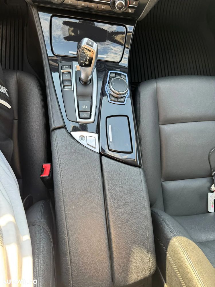 BMW Seria 5 530d AT - 18