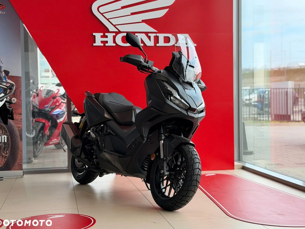 Honda ADV350 - 1