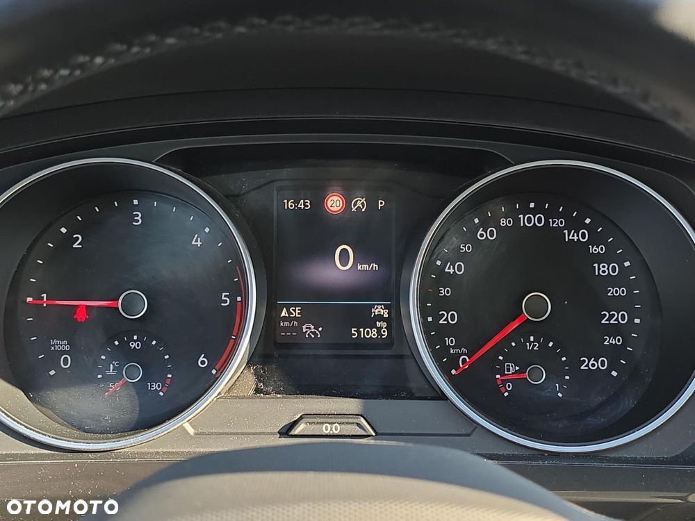 Volkswagen Tiguan - 20