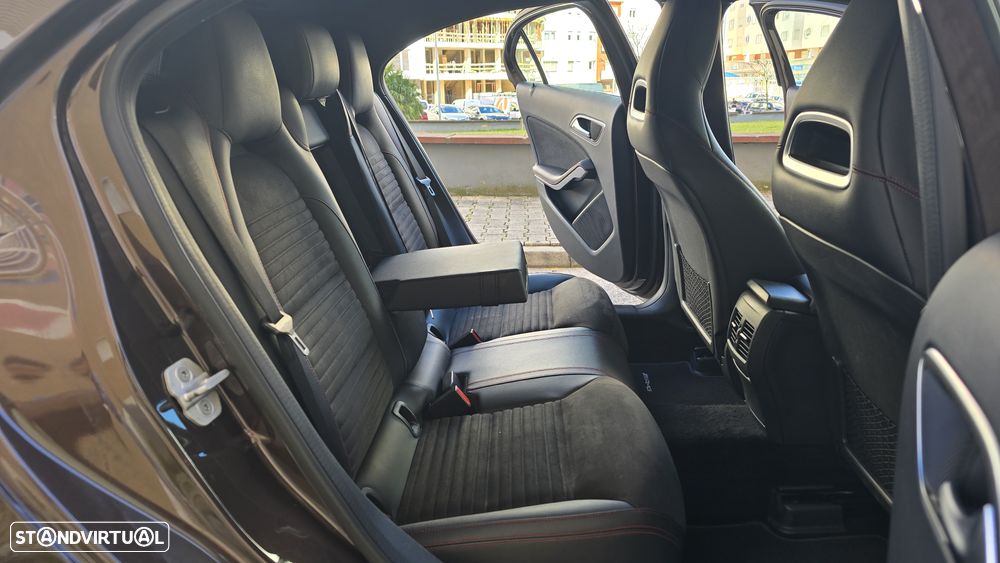 Mercedes-Benz A 180 CDI 7G-DCT AMG Line - 24