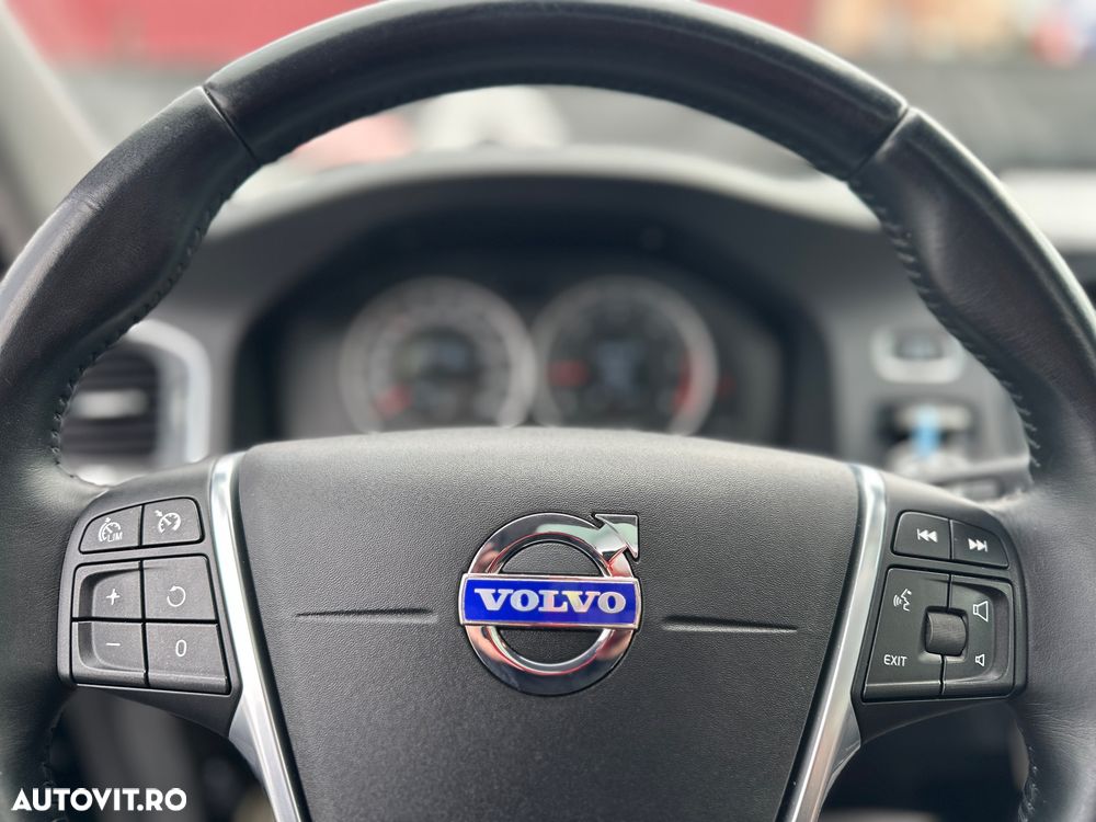 Volvo V60 D4 Geartronic Business Edition - 23